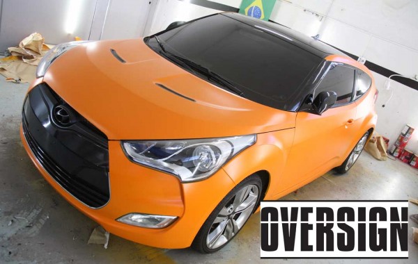 Veloster Laranja, envelopamento líquido