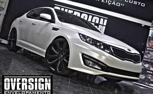 Kia Optima Branco Pérola, envelopamento, envelopamento de carros, envelopamento sp, oversign, kia, optima, avery dennison, white pearlescent, (24)