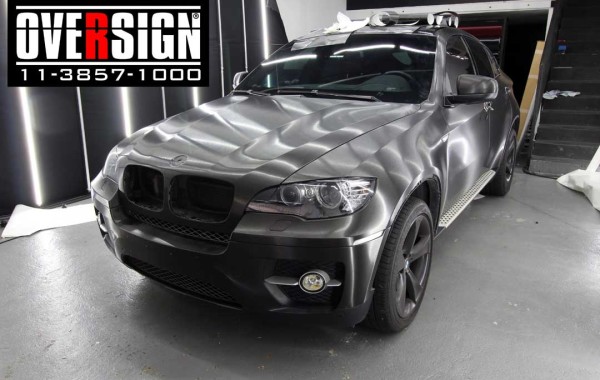 BMW X6 Brushed black metallic wrapping