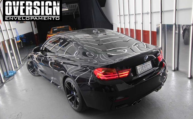 BMW M4 branco pérola, Hexis, Avery Dennison, Sid signs, oversign, envelopamento de carro, M4, f82 (2)